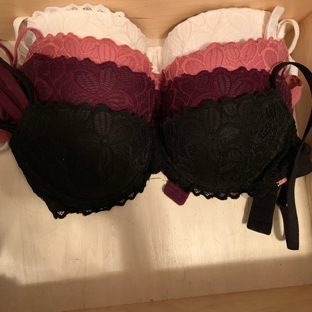 4 bras 32 dd